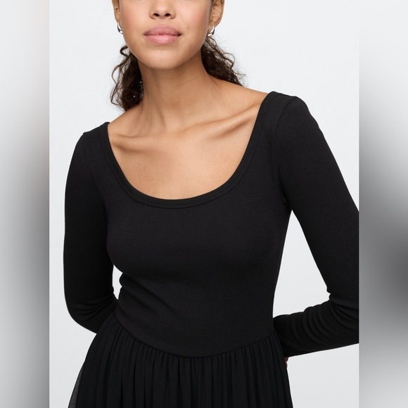 NWT! GAP Black Mixed Media Maxi Dress - Size Medium 🧡 - Picture 3 of 8